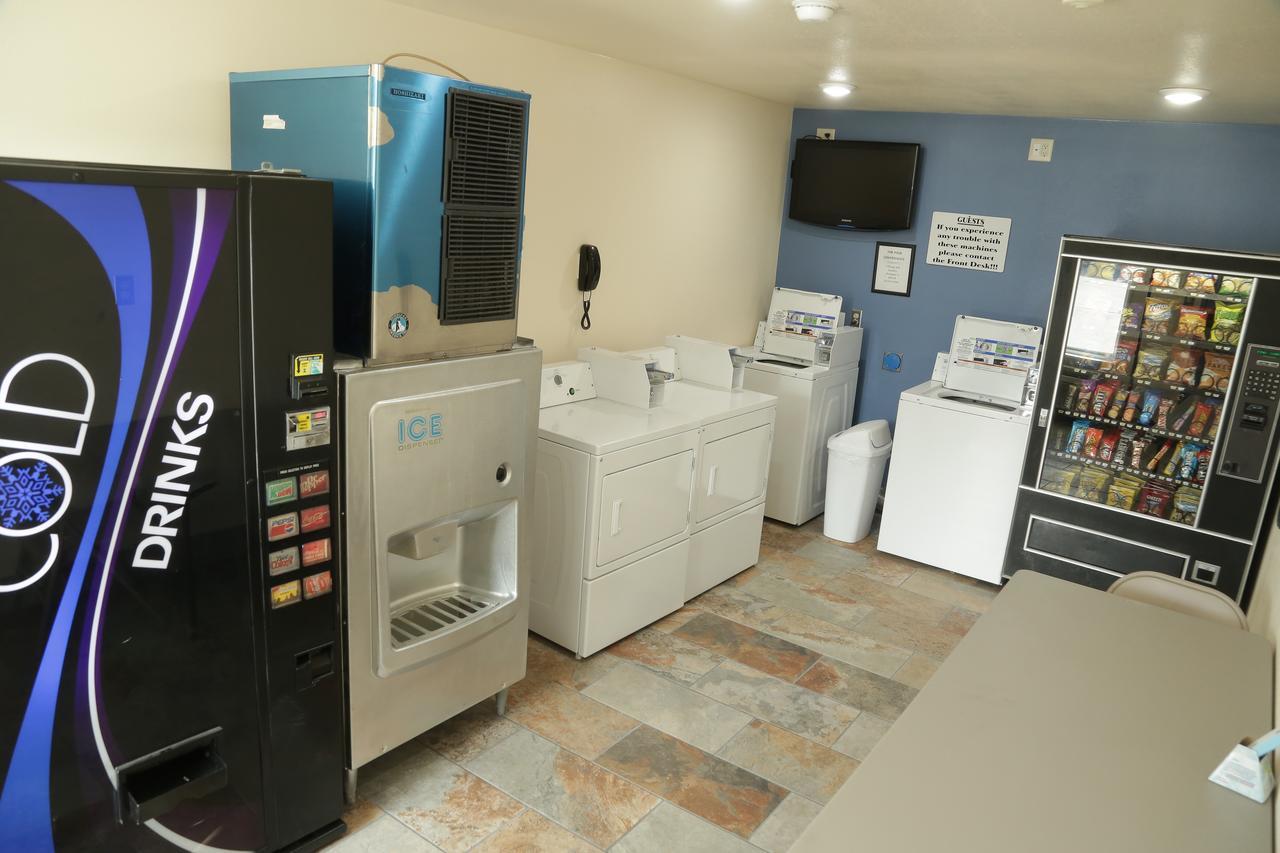 Theroff'S Motel Washington Екстериор снимка